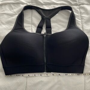 Under Armour womens high zip sports bra 38C